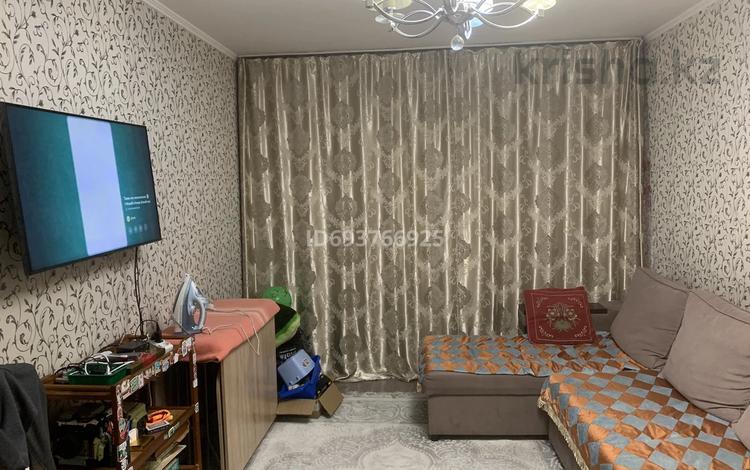 3-комнатная квартира, 59 м², 1/4 этаж, мкр №2 15 — Жубанова - Алтынсарина