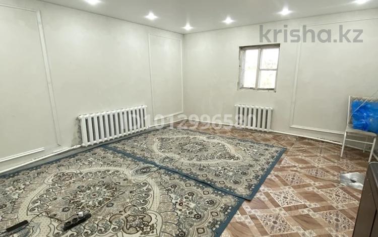 Отдельный дом · 2 комнаты · 120 м² · 11 сот., Ск казторгодежда за 6 млн ₸ в Актобе, мкр Гормолзавод — фото 2