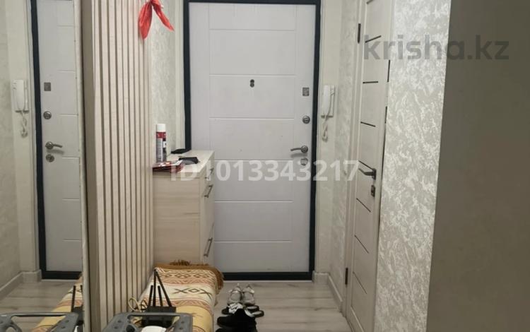 2-бөлмелі пәтер · 56 м² · 5/7 қабат, Толе би 156 — Толе би Ауэзова, бағасы: 350 000 ₸ в Алматы, Алмалинский р-н — фото 2