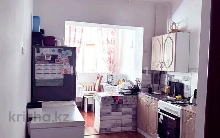 3-комнатная квартира · 100 м² · 1/5 этаж, Торайгыров 80а — Акмарал за 12 млн ₸ в  — фото 2