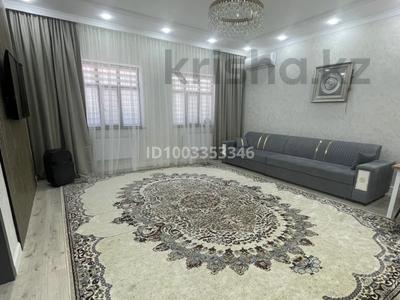 Дом · 5 комнат · 210 м², Самал за 100 000 ₸ в Актау, мкр Приморский