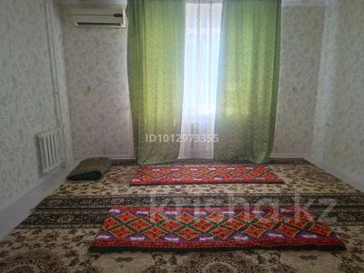 1-бөлмелі пәтер · 50 м² · 4/5 қабат, Астана мкр — ул Қараша, бағасы: 120 000 ₸ в 