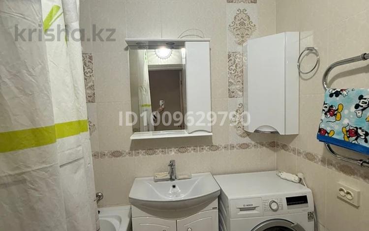 3-комнатная квартира · 78 м² · 3/9 этаж, Сауран 4 за 350 000 ₸ в Астане, Есильский р-н — фото 2