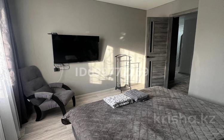 2-комнатная квартира · 52 м² · 2/5 этаж, Козбагарова 7 за 25 000 ₸ в Семее — фото 2