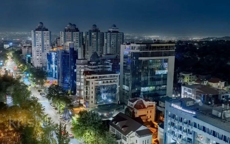 3-бөлмелі пәтер · 180 м² · 17/18 қабат, Достык 97 — Аль Фараби, бағасы: ~ 208 млн ₸ в Алматы, Медеуский р-н — фото 2