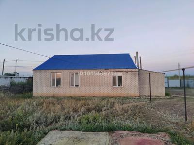 Жеке үй · 4 бөлме · 100 м² · 10 жүзд., Жилгородок ш/а., Тюльпанная 12 — 5 минут от Жилгородока не далеко,ИЖС, Астана район тюльпанная 12, бағасы: 11 млн ₸ в Актобе, мкр Жилгородок