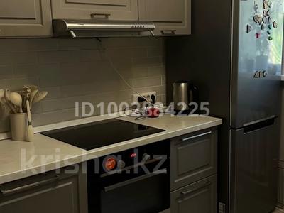2-комнатная квартира · 56 м² · 1/5 этаж, Байтурсынова 31 за 200 000 ₸ в Семее, Красный Кордон