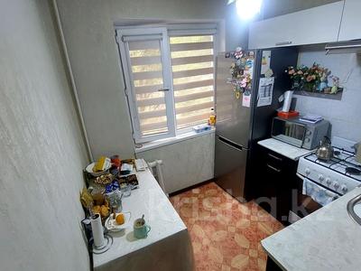 3-комнатная квартира · 58 м² · 2/4 этаж, жетысу 3 за 15.3 млн 〒 в Талдыкоргане, мкр Жетысу