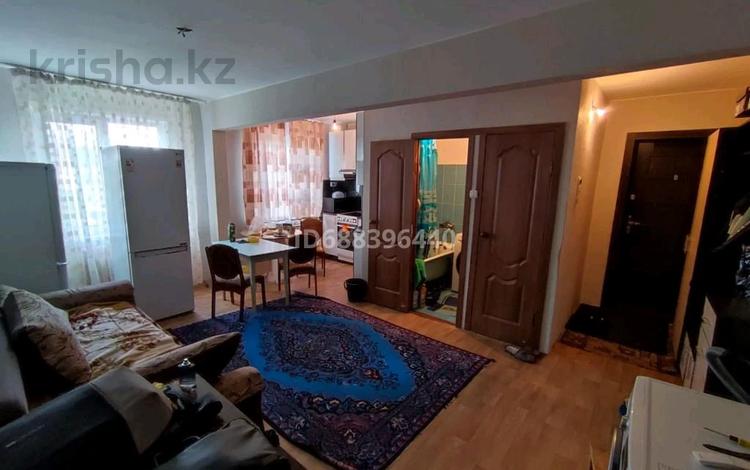 3-комнатная квартира, 59 м², 1/5 этаж, Центральная 23-4 — Мечети, церкви за 12 млн 〒 в Новой бухтарме — фото 2