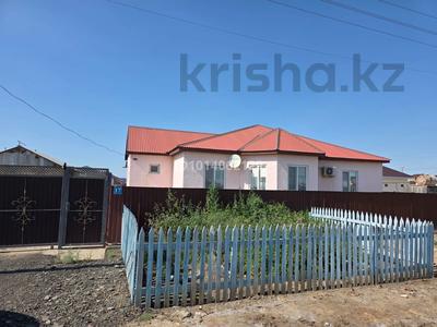 Отдельный дом · 4 комнаты · 168 м² · 10 сот., мкр Кайнар, Лукпан Мухамбетов 17 за 20 млн ₸ в Атырау