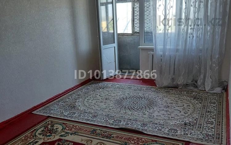 2-комнатная квартира · 45 м² · 5/5 этаж, Майкудук, 15й микрорайон 2 за 7.5 млн ₸ в Караганде, Алихана Бокейханова р-н — фото 2