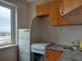 2-комнатная квартира · 45 м² · 5/5 этаж, Майкудук, 15й микрорайон 2 за 7.5 млн ₸ в Караганде, Алихана Бокейханова р-н — фото 3