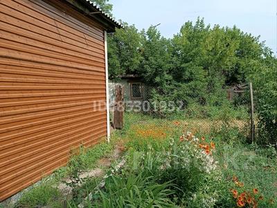 Отдельный дом · 3 комнаты · 60 м² · 10 сот., Мухамеджан Тынышпаев 7 за 15 млн 〒 в Усть-Каменогорске
