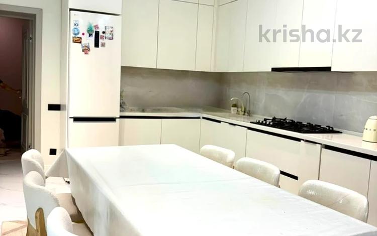 4-комнатная квартира · 152 м² · 1/5 этаж, Саздинское лесничество 228/3 — Газизы Жубановой Тауелсиздик за 62 млн ₸ в Актобе — фото 2