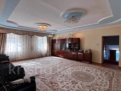 Жеке үй · 6 бөлме · 440 м² · 10 жүзд., Курмашева, бағасы: 55 млн ₸ в Актобе, жилой массив Юго-Запад-1