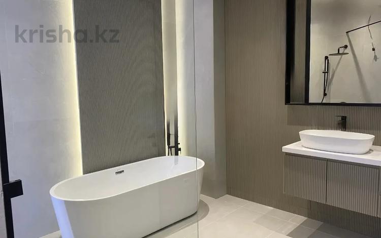 3-бөлмелі пәтер · 118 м² · 7 қабат, Аль-Фараби 41 — С ремонтом, бағасы: 165 млн ₸ в Алматы, Бостандыкский р-н — фото 2