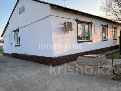 Часть дома · 4 комнаты · 170 м² · 10 сот., мкр Байтак, Проезд 10. 13/2 — Рядом магазин Адай за 16.2 млн ₸ в Атырау, мкр	Байтак