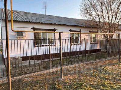 Часть дома · 4 комнаты · 170 м² · 8 сот., мкр Байтак, Проезд 10. 13/2 — Рядом магазин Адай за 16 млн ₸ в Атырау, мкр	Байтак
