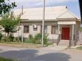 Отдельный дом · 3 комнаты · 100 м² · 10 сот., Алматы 50 — В центре города за 50 млн ₸ в Туркестане