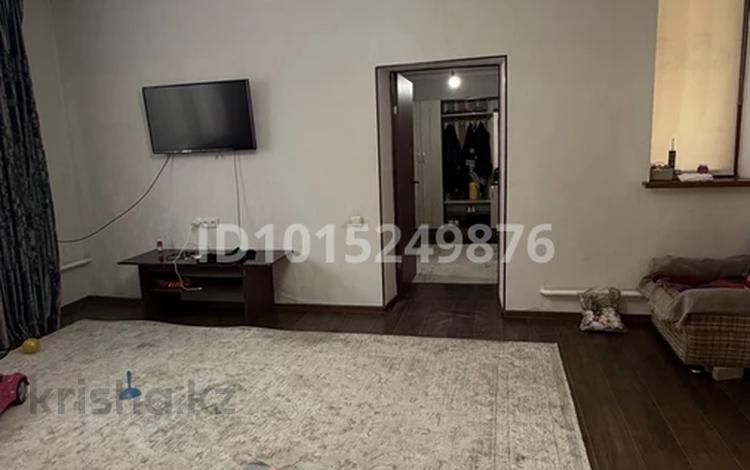 Отдельный дом · 5 комнат · 200 м² · 7.5 сот., Мкр Аксай 48 — Пересечение Атшабарова за 80 млн ₸ в Коксай (пути Ильича) — фото 2