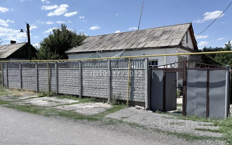 Отдельный дом · 4 комнаты · 100 м² · 10 сот., Байтурсунова 61 за 4 млн ₸ в Каратау — фото 2