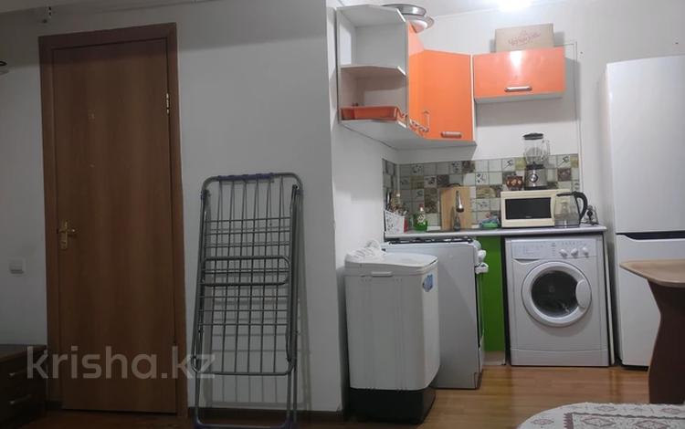 1-комнатная квартира · 25 м² · 5/5 этаж, 4 микрорайон — Центр, рынок "Жетысу" за ~ 10 млн ₸ в Конаеве — фото 2