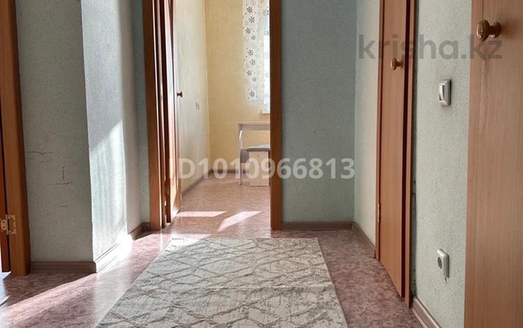 1-комнатная квартира · 45 м² · 7/9 этаж, Карагайлы 48 за 125 000 ₸ в Семее — фото 2