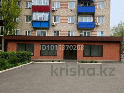Дүкендер мен бутиктер · 220 м², бағасы: 1.1 млн ₸ в Уральске, мкр. Зачаганск пгт