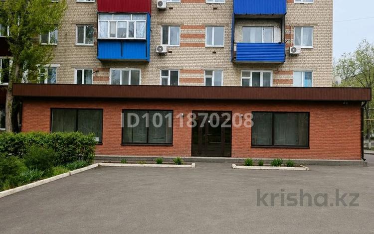 Магазины и бутики · 220 м² за 1.1 млн ₸ в Уральске, мкр. Зачаганск пгт — фото 2