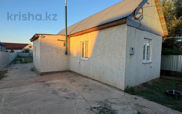 Отдельный дом · 2 комнаты · 60 м² · 5 сот., Птицефабрика 1 за 9.9 млн ₸ в Уральске — фото 2