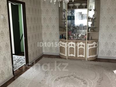 4-бөлмелі пәтер · 63 м² · 4/5 қабат, 1 ш/а, Есет батыра 164, бағасы: 18.5 млн ₸ в Актобе, мкр 5