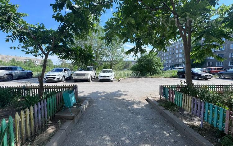 3-комнатная квартира · 65 м² · 2/5 этаж, 7 мкр 28б за 25 млн ₸ в Новой бухтарме — фото 2