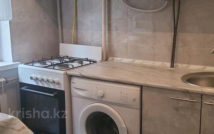 1-комнатная квартира · 39 м² · 2/5 этаж, 3 мкр 5 за 15 млн ₸ в Шымкенте, Аль-Фарабийский р-н — фото 2