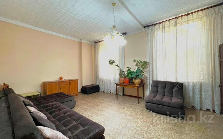 3-бөлмелі пәтер · 91 м² · 1/4 қабат, мкр Новый Город, Город ул.Алалыкина, бағасы: 27.8 млн ₸ в Караганде, Казыбек би р-н — фото 2