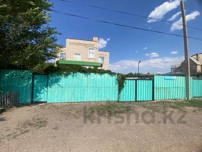 Отдельный дом · 5 комнат · 250 м² · 10 сот., Железнодорожная 181 — Железнодорожная за 40 млн ₸ в Абай
