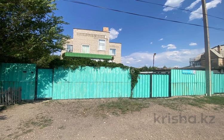 Отдельный дом · 5 комнат · 250 м² · 10 сот., Железнодорожная 181 — Железнодорожная за 40 млн ₸ в Абай — фото 2