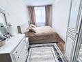4-бөлмелі пәтер · 76 м² · 4/5 қабат, 1-квартал, 2-й квартал 18 — Мечеть,поликлиника Inlife,стоматология Меруерт,строительный магазин Алмаз,Кафе Шанырак,Мимино,Дон ридо,Бульвар,продуктовые магазины,минимаркет,школа 74,13,36 итд, бағасы: 20 млн ₸ в Караганде, Алихана Бокейханова р-н