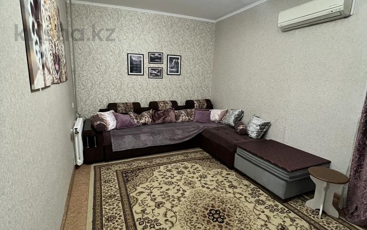 2-комнатная квартира, 62 м², 4/5 этаж помесячно, Кабанбай батыр 5 за 150 000 〒 в Шымкенте — фото 27