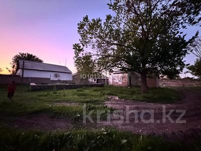 Жеке үй · 2 бөлме · 35 м² · 15 жүзд., Молдагулова 4, бағасы: 6 млн ₸ в Бадаме