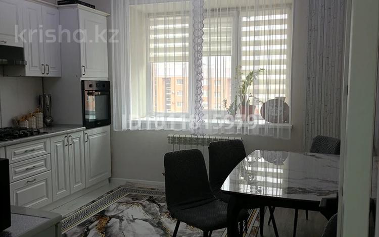 3-бөлмелі пәтер · 83 м² · 5/5 қабат, мкр. Алтын орда 11д — Тәуелсіздік, бағасы: 34 млн ₸ в Актобе — фото 2