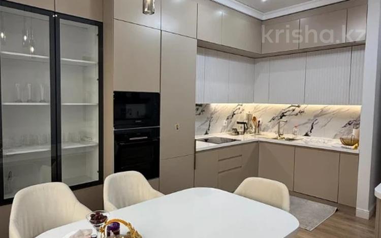 4-комнатная квартира · 140 м² · 15/16 этаж, Розыбакиева 388/Б2 за 175 млн ₸ в Алматы, Бостандыкский р-н — фото 45