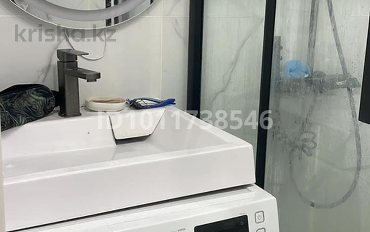 1-комнатная квартира · 45 м² · 5/12 этаж, мкр Дарабоз 25а за 250 000 ₸ в Алматы, Алатауский р-н — фото 2