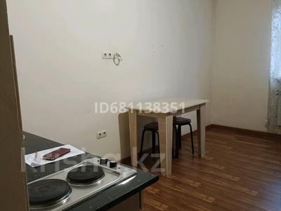 1-комнатная квартира, 24 м², 1/2 этаж помесячно, Ломоносова — Ахтанова за 120 000 〒 в Алматы, Жетысуский р-н