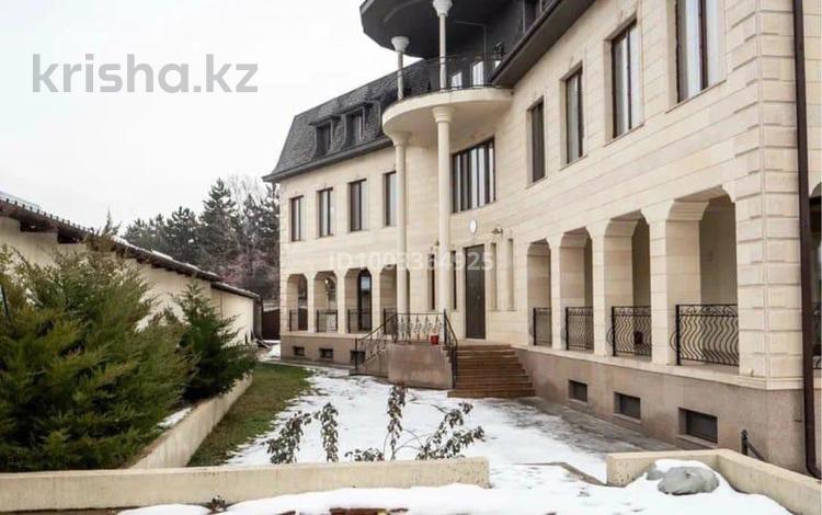 Отдельный дом · 12 комнат · 800 м² · 10 сот., мкр Горный Гигант за 3.3 млн ₸ в Алматы, Медеуский р-н — фото 16