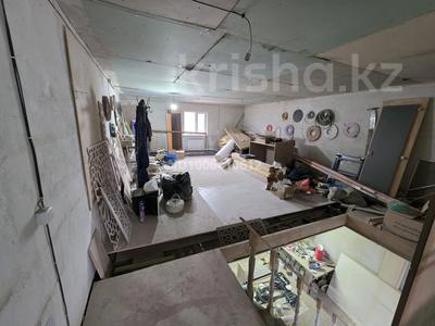 Свободное назначение, офисы, магазины и бутики, склады, азс, автосервисы и автомойки · 300 м² за 35 млн ₸ в Актобе, мкр. Курмыш