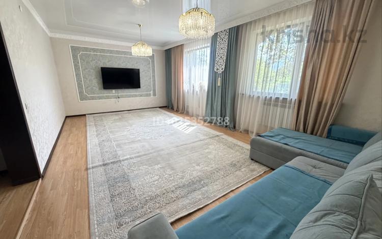 Отдельный дом · 4 комнаты · 160 м² · 5.5 сот., Жетысу за 400 000 ₸ в Булактах — фото 4