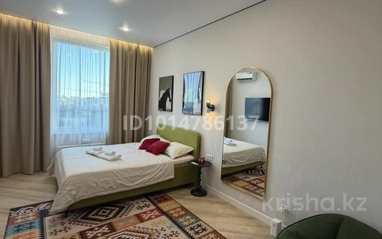 1-комнатная квартира · 40 м² · 7/9 этаж, Райымбек батыр 2 за 20 000 ₸ в Астане, Сарайшык р-н — фото 2