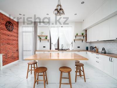 Продажа квартир в Алматы: 5-комнатная квартира · 205.9 м² · 1/3 этаж, Газиза Жубанова 61 за 167 млн 〒 5-комнатная квартира · 205.9 м² · 1/3 этаж, Газиза Жубанова 61 за 167 млн 〒 в Алматы, Бостандыкский р-н