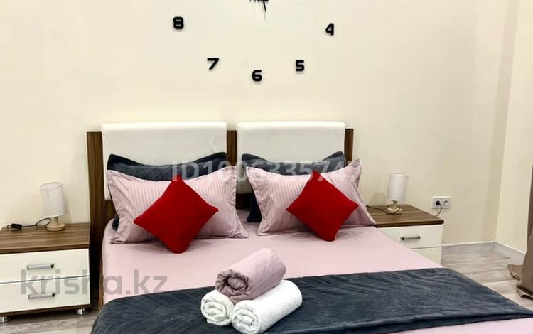 1-комнатная квартира · 68 м² · 10/10 этаж, мкр Нурсая, Абулхайыр хана 51а за 1 500 〒 в Атырау — фото 5