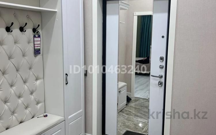 1-бөлмелі пәтер · 50 м² · 3/14 қабат, 19-ш/а. 44, бағасы: 13 000 ₸ в Актау, 19-й мкр — фото 2